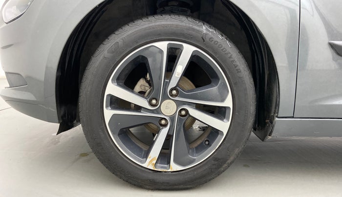 2021 Tata ALTROZ XZ PETROL, Petrol, Manual, 26,893 km, Left Front Wheel