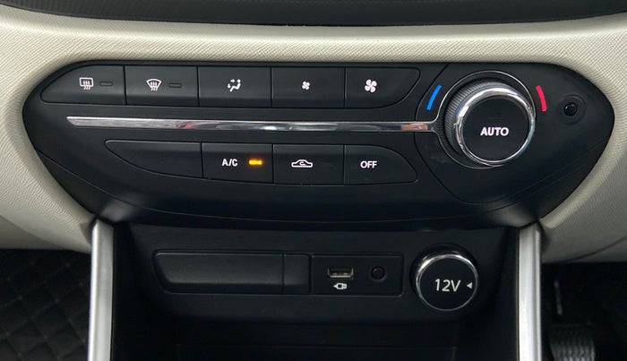 2021 Tata ALTROZ XZ PETROL, Petrol, Manual, 26,893 km, Automatic Climate Control