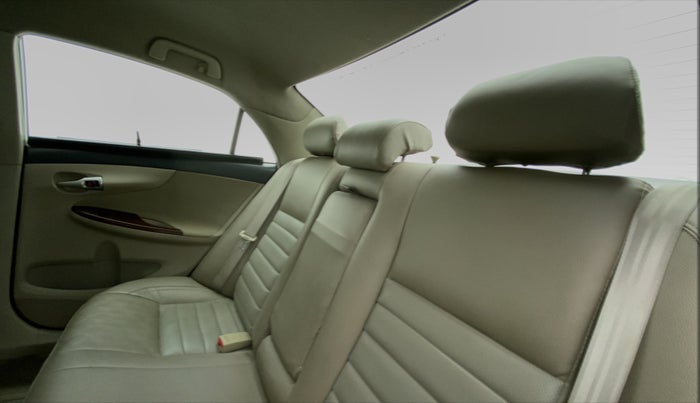 2012 Toyota Corolla Altis G, Petrol, Manual, 88,098 km, Right Side Rear Door Cabin