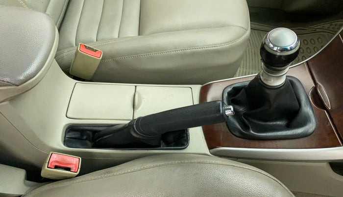 2012 Toyota Corolla Altis G, Petrol, Manual, 88,098 km, Gear Lever