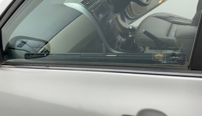 2012 Toyota Corolla Altis G, Petrol, Manual, 88,098 km, Front passenger door - Weather strip has minor damage