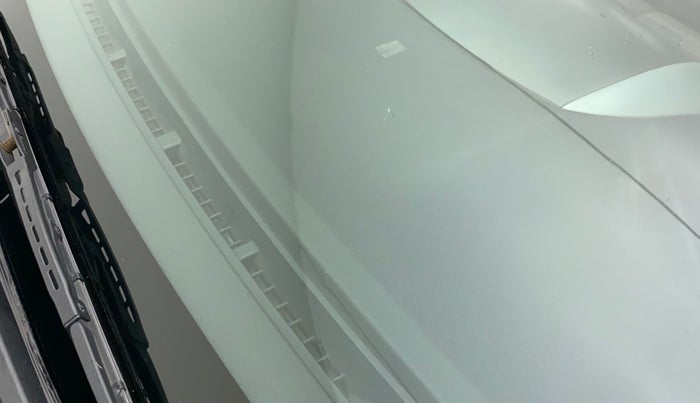 2012 Toyota Corolla Altis G, Petrol, Manual, 88,098 km, Front windshield - Minor spot on windshield