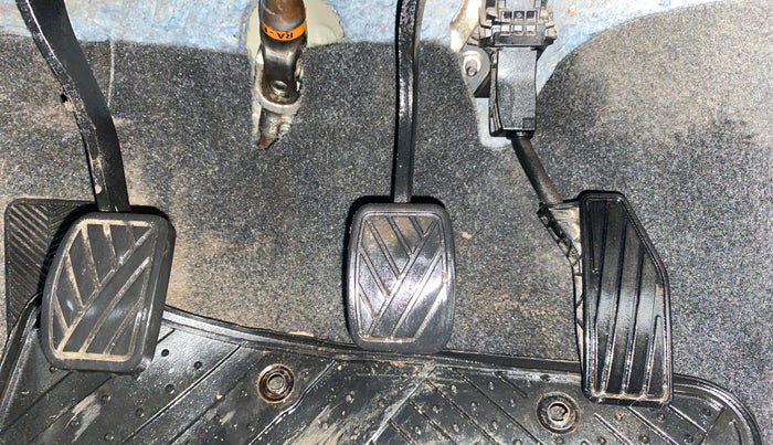 2016 Maruti Baleno DELTA PETROL 1.2, Petrol, Manual, 38,031 km, Pedals