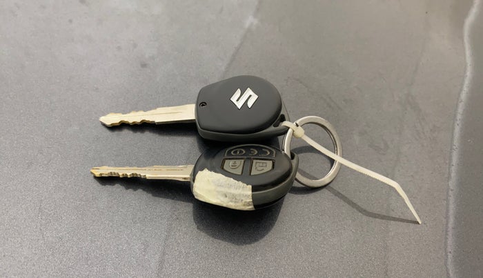 2016 Maruti Baleno DELTA PETROL 1.2, Petrol, Manual, 38,031 km, Key Close Up