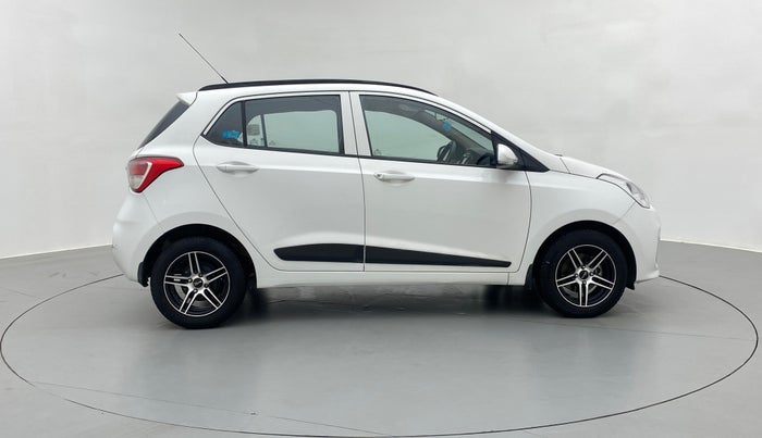 2018 Hyundai Grand i10 SPORTZ 1.2 KAPPA VTVT, Petrol, Manual, 55,531 km, Right Side View