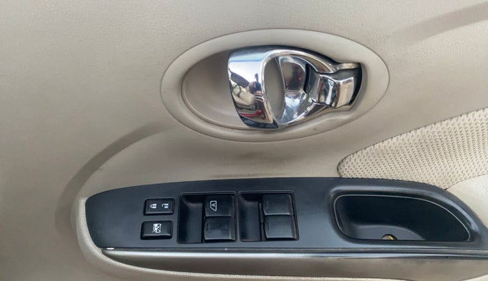 2013 Nissan Sunny XV DIESEL, Diesel, Manual, 1,20,954 km, Driver Side Door Panels Control