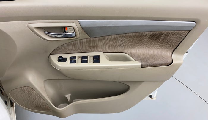 2012 Maruti Ertiga VDI, Diesel, Manual, 1,10,723 km, Driver Side Door Panels Control
