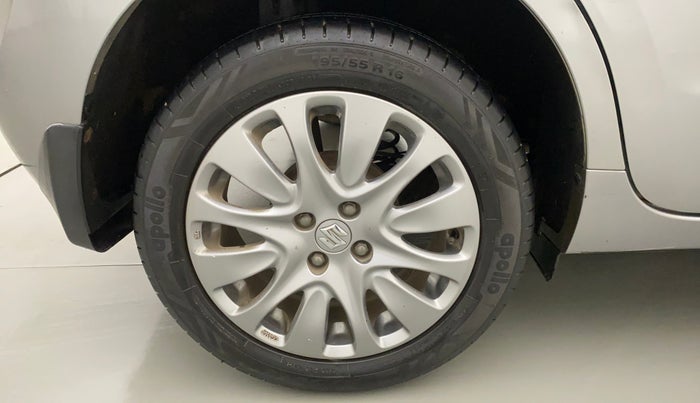 2017 Maruti Baleno ALPHA PETROL 1.2, Petrol, Manual, 28,063 km, Right Rear Wheel