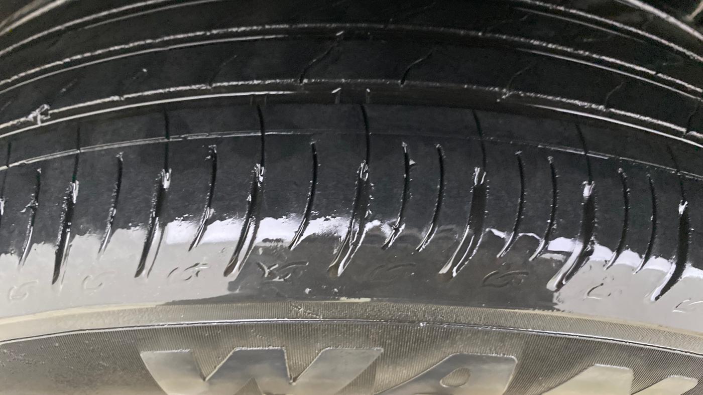 2021 Tata Harrier XZA PLUS 2.0L DARK EDITION, Diesel, Automatic, 73,476 km, Right Rear Tyre Tread
