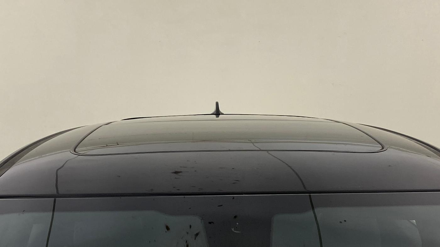 2021 Tata Harrier XZA PLUS 2.0L DARK EDITION, Diesel, Automatic, 73,476 km, Moonroof/ Sunroof