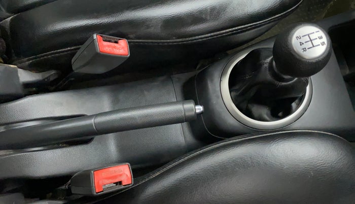 2010 Maruti Swift VXI, Petrol, Manual, 73,531 km, Gear Lever