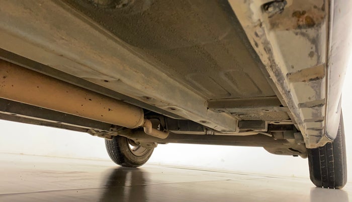 2010 Maruti Swift VXI, Petrol, Manual, 73,531 km, Right Side Underbody