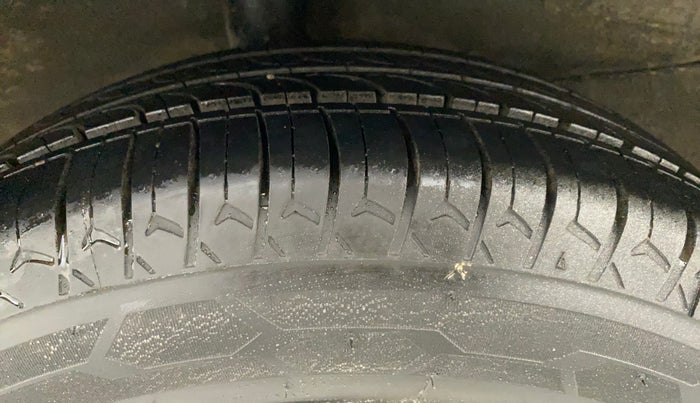 2019 Hyundai NEW SANTRO SPORTZ CNG, CNG, Manual, 89,740 km, Right Rear Tyre Tread