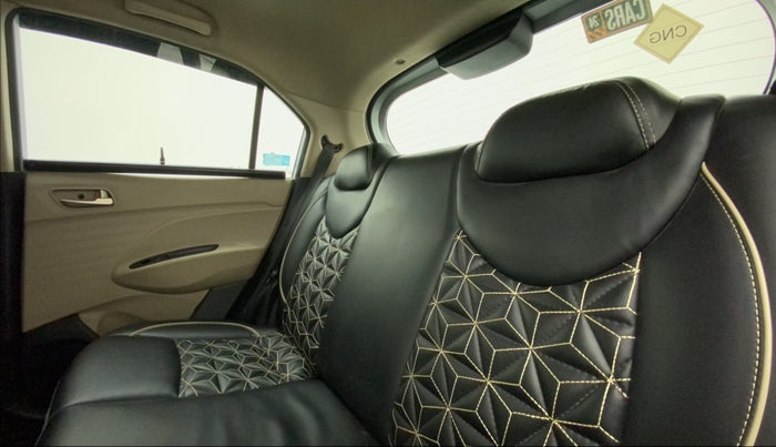 2019 Hyundai NEW SANTRO SPORTZ CNG, CNG, Manual, 89,740 km, Right Side Rear Door Cabin