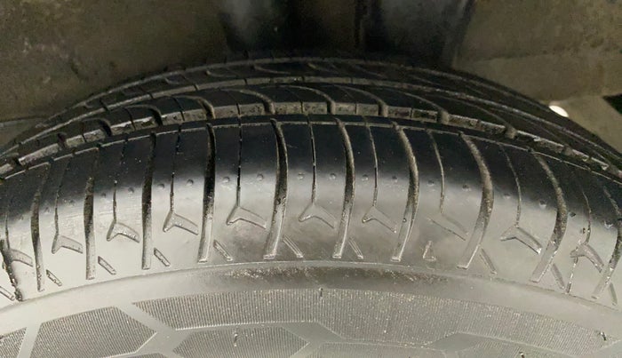 2019 Hyundai NEW SANTRO SPORTZ CNG, CNG, Manual, 89,740 km, Left Rear Tyre Tread