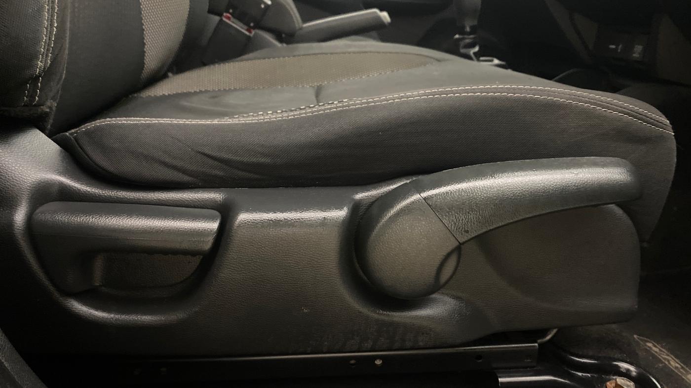2017 Honda WR-V 1.2L I-VTEC VX MT, Petrol, Manual, 58,197 km, Driver Side Adjustment Panel