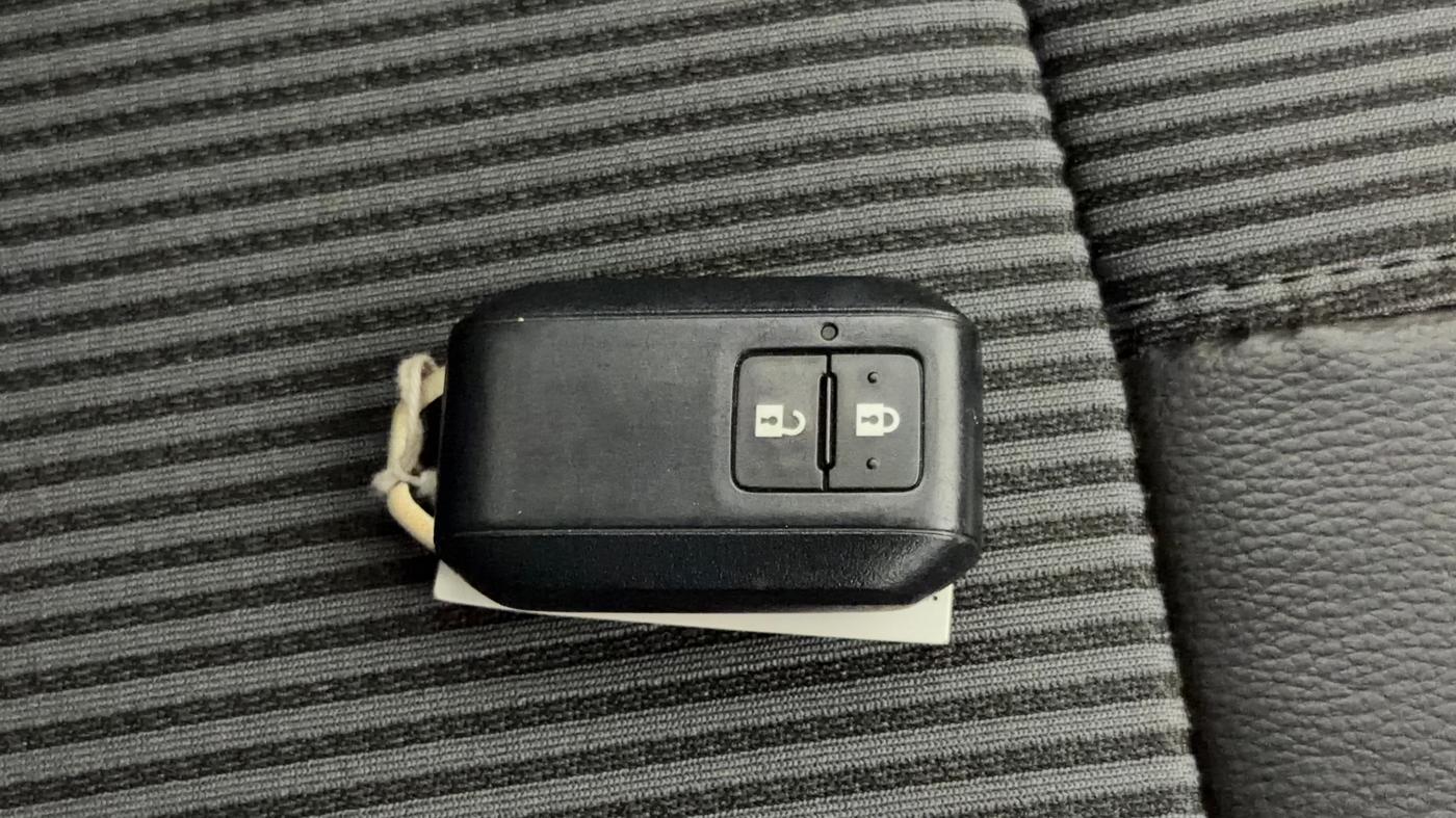 2021 Maruti XL6 ZETA AT, Petrol, Automatic, 23,428 km, Key Close Up