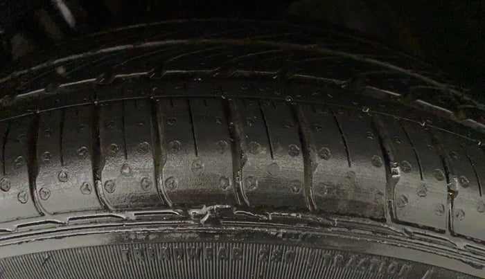 2018 Tata TIGOR XZ PETROL, Petrol, Manual, 34,848 km, Left Front Tyre Tread