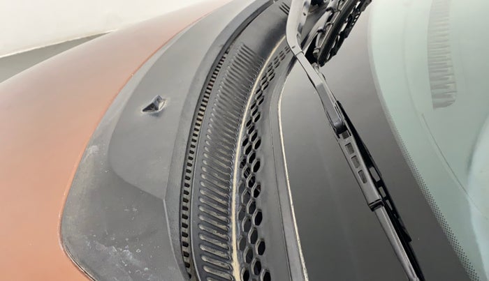 2018 Tata TIGOR XZ PETROL, Petrol, Manual, 34,848 km, Bonnet (hood) - Cowl vent panel has minor damage