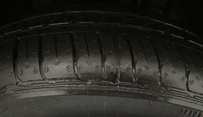 2018 Tata TIGOR XZ PETROL, Petrol, Manual, 34,848 km, Right Front Tyre Tread