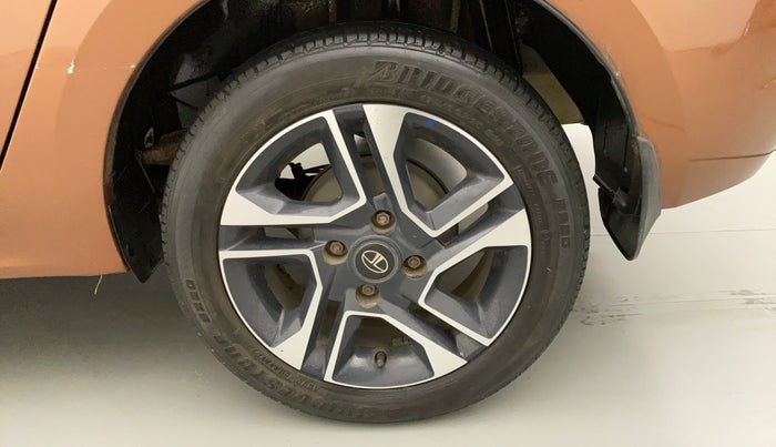 2018 Tata TIGOR XZ PETROL, Petrol, Manual, 34,848 km, Left Rear Wheel