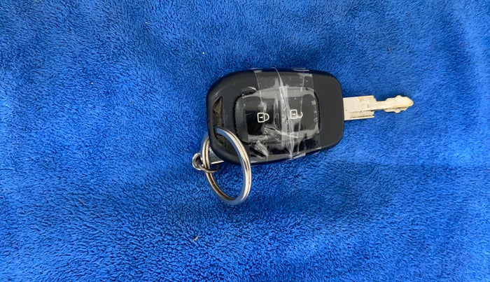 2020 Renault Kwid RXT 1.0 AMT (O), Petrol, Automatic, 17,037 km, Key Close Up