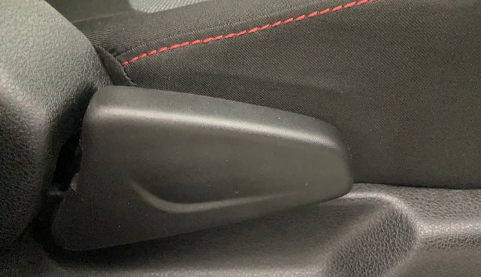 2020 Renault Kwid RXT 1.0 AMT (O), Petrol, Automatic, 17,037 km, Driver Side Adjustment Panel