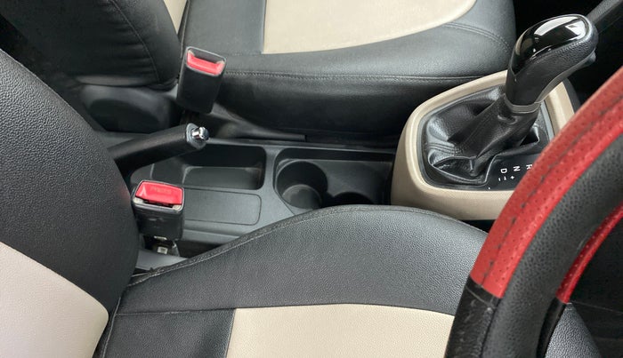 2017 Hyundai Grand i10 SPORTZ (O) AT 1.2 KAPPA VTVT, Petrol, Automatic, 62,604 km, Gear Lever