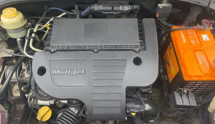 2014 Fiat Grand Punto DYNAMIC 1.3, Diesel, Manual, 1,12,238 km, Engine View