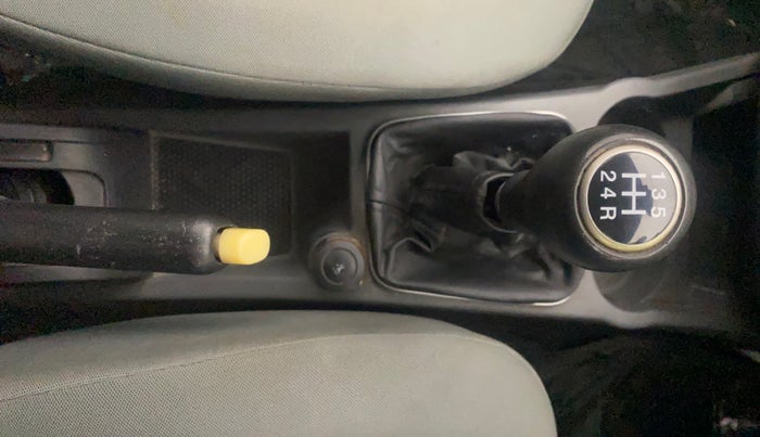 2014 Fiat Grand Punto DYNAMIC 1.3, Diesel, Manual, 1,12,238 km, Gear Lever