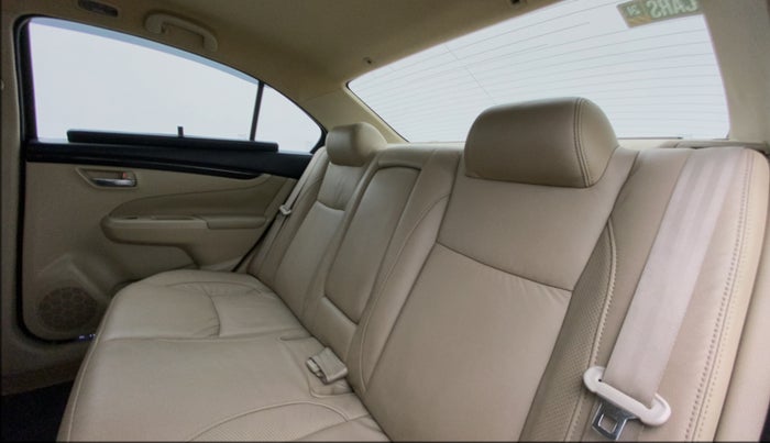 2016 Maruti Ciaz ZXI+ AT, Petrol, Automatic, 59,254 km, Right Side Rear Door Cabin
