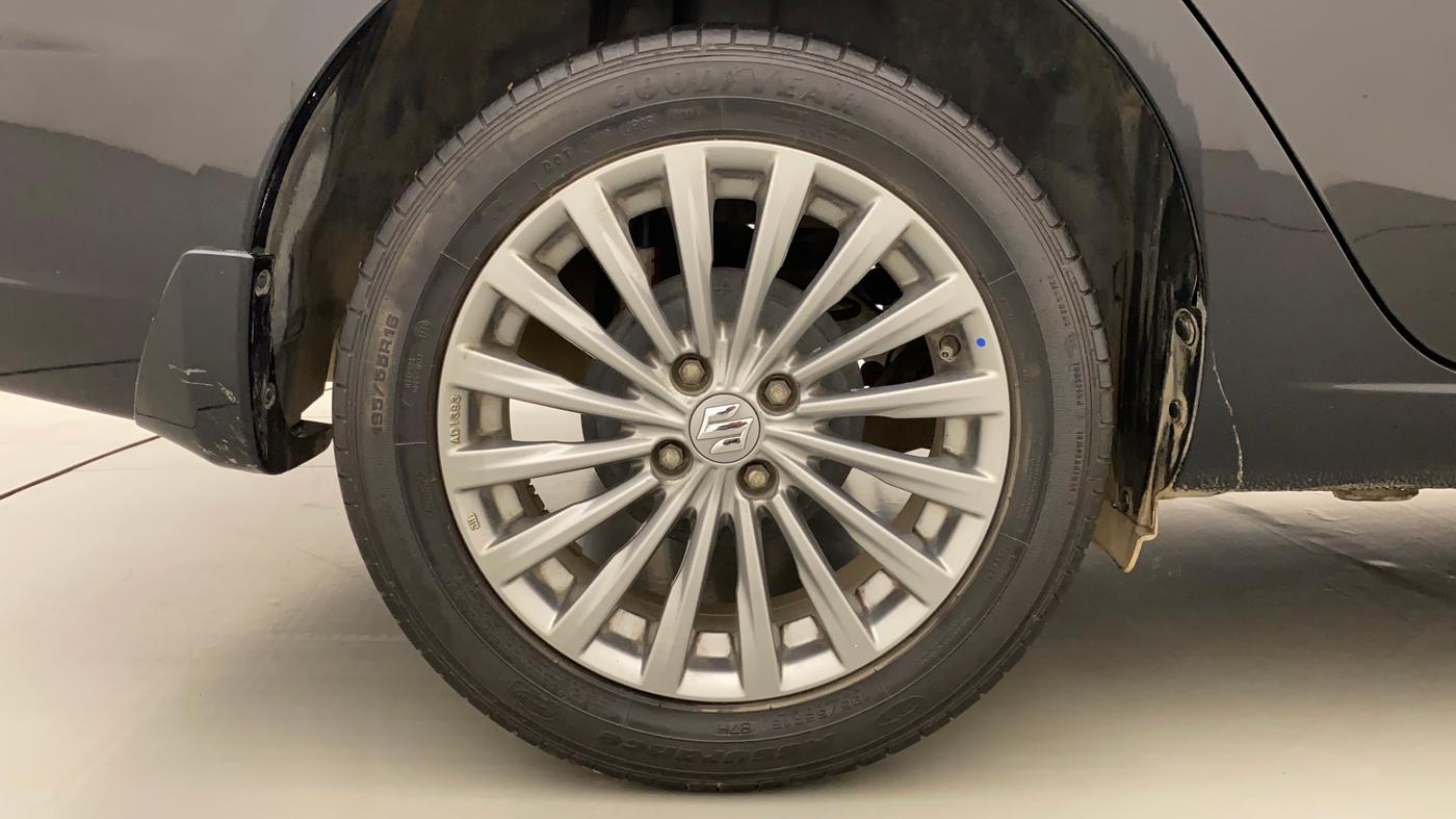 2016 Maruti Ciaz ZXI+ AT, Petrol, Automatic, 59,254 km, Right Rear Wheel