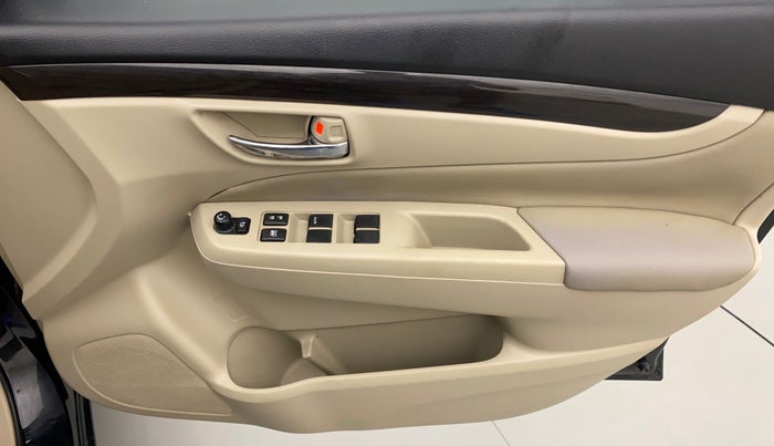2016 Maruti Ciaz ZXI+ AT, Petrol, Automatic, 59,254 km, Driver Side Door Panels Control