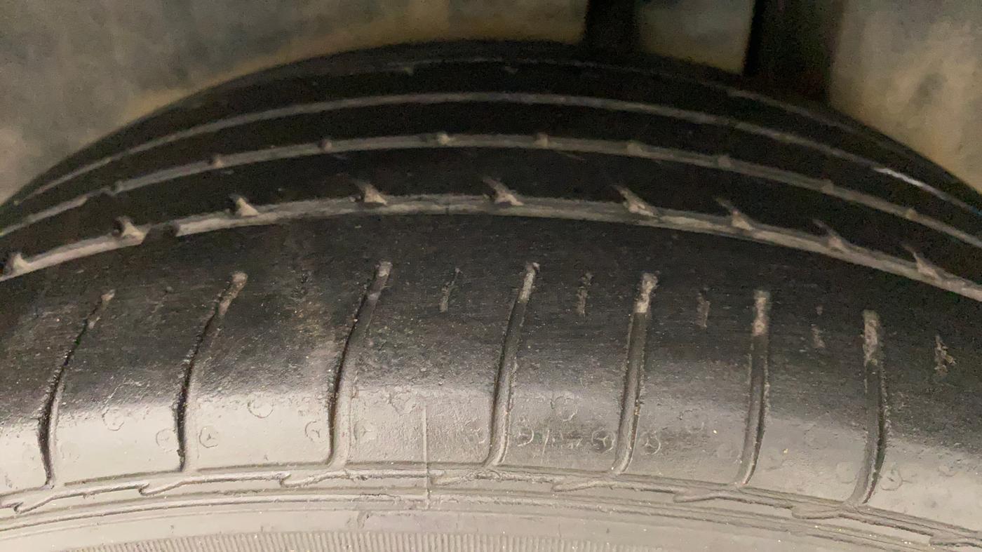 2016 Maruti Ciaz ZXI+ AT, Petrol, Automatic, 59,254 km, Left Rear Tyre Tread