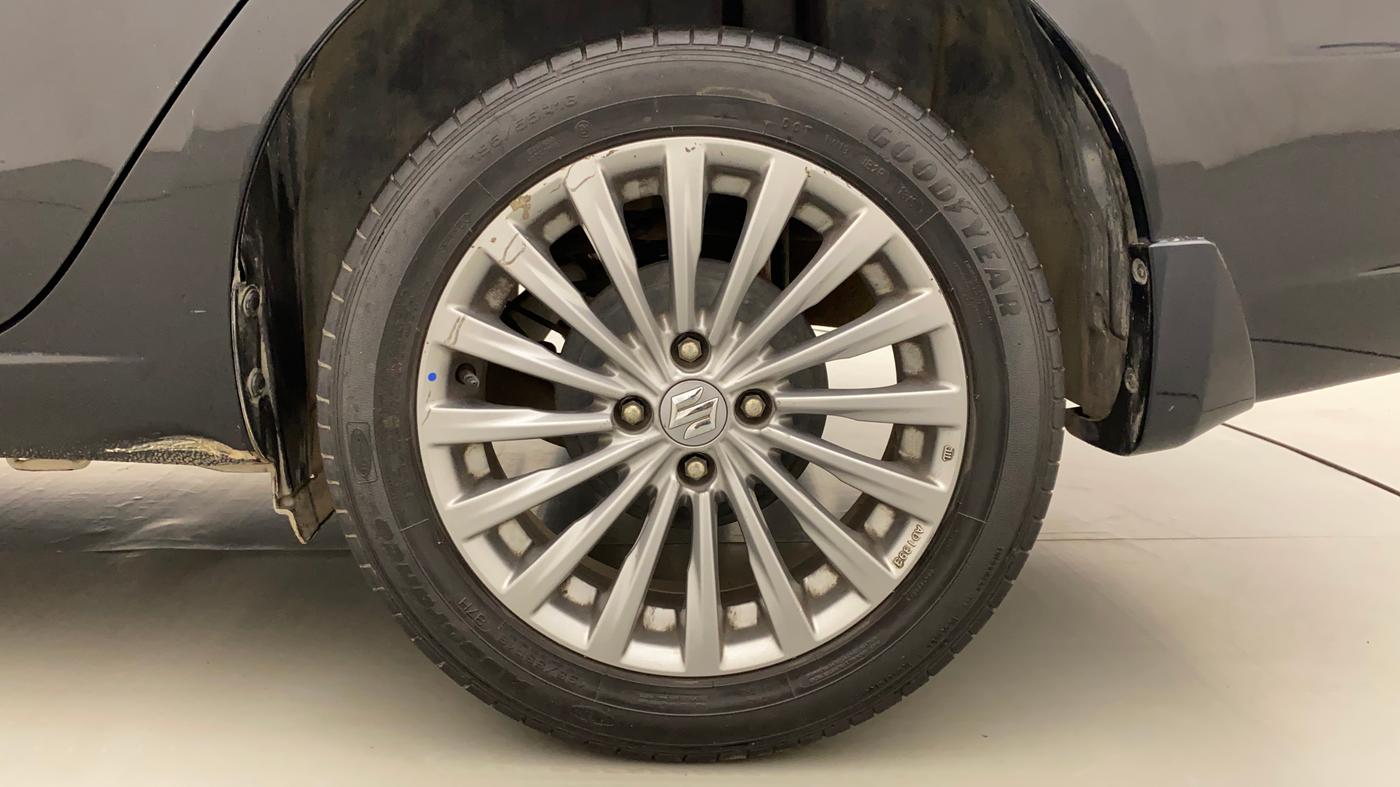 2016 Maruti Ciaz ZXI+ AT, Petrol, Automatic, 59,254 km, Left Rear Wheel