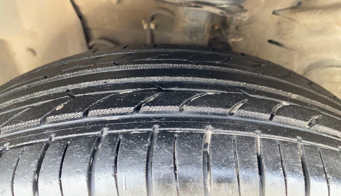 2016 Nissan Sunny XL, Petrol, Manual, 1,28,818 km, Left Front Tyre Tread