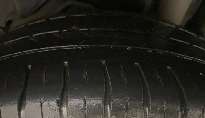 2016 Ford New Figo TREND 1.2 PETROL, Petrol, Manual, 79,879 km, Left Rear Tyre Tread