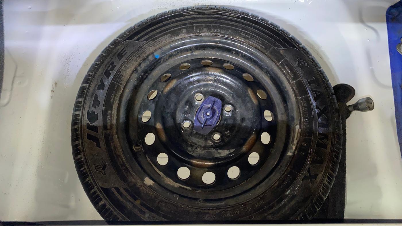 2019 Maruti New Wagon-R VXI 1.0 AMT, Petrol, Automatic, 1,13,112 km, Spare Tyre