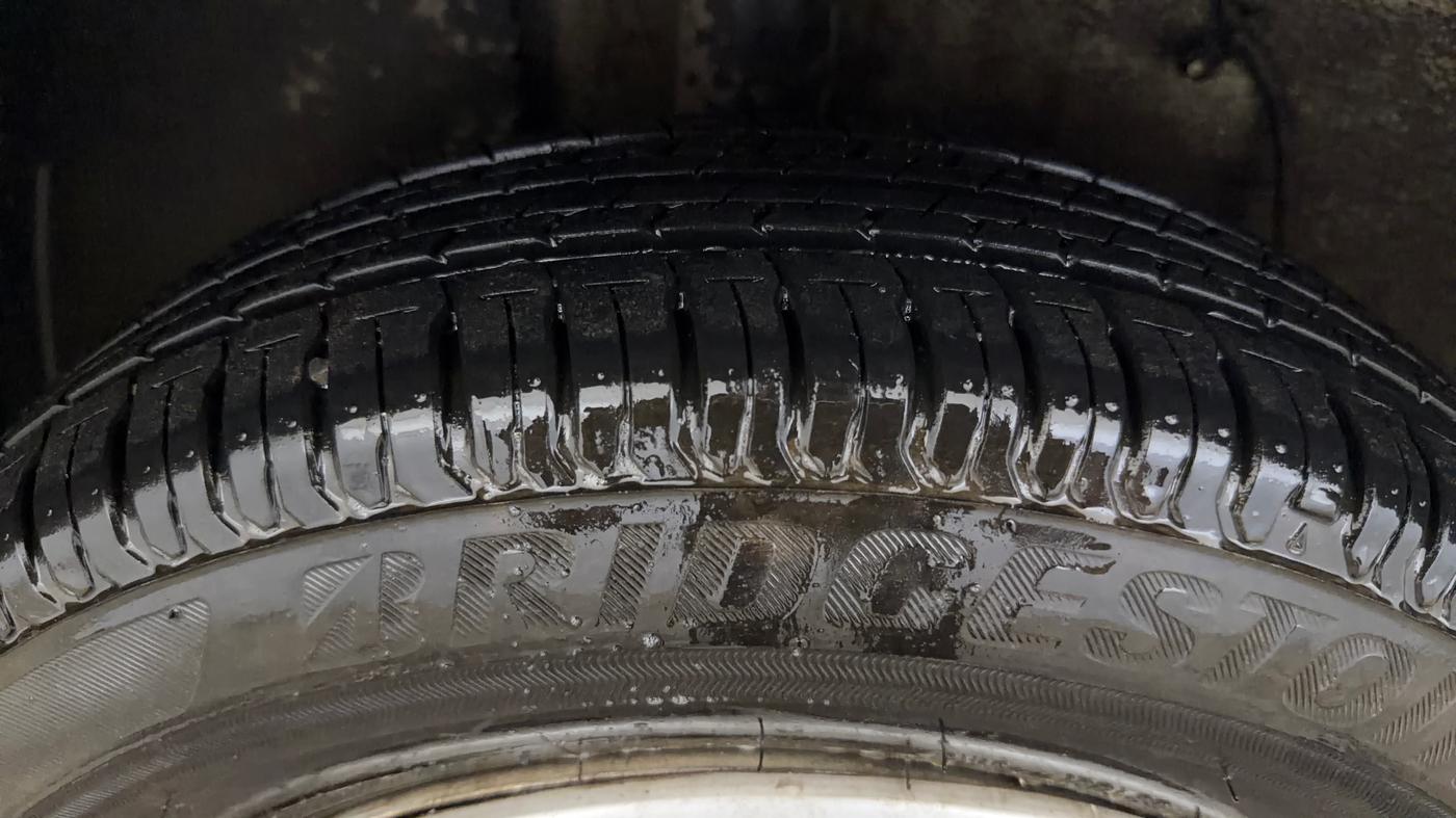 2024 Tata ALTROZ XE CNG, CNG, Manual, 17,446 km, Right Rear Tyre Tread