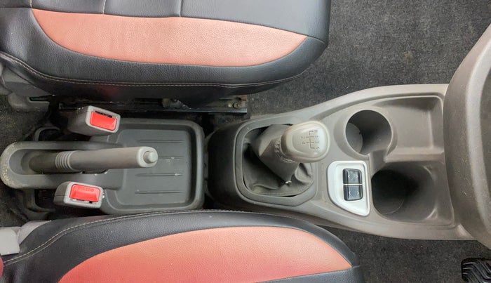 2016 Datsun Redi Go S, Petrol, Manual, 45,935 km, Gear Lever