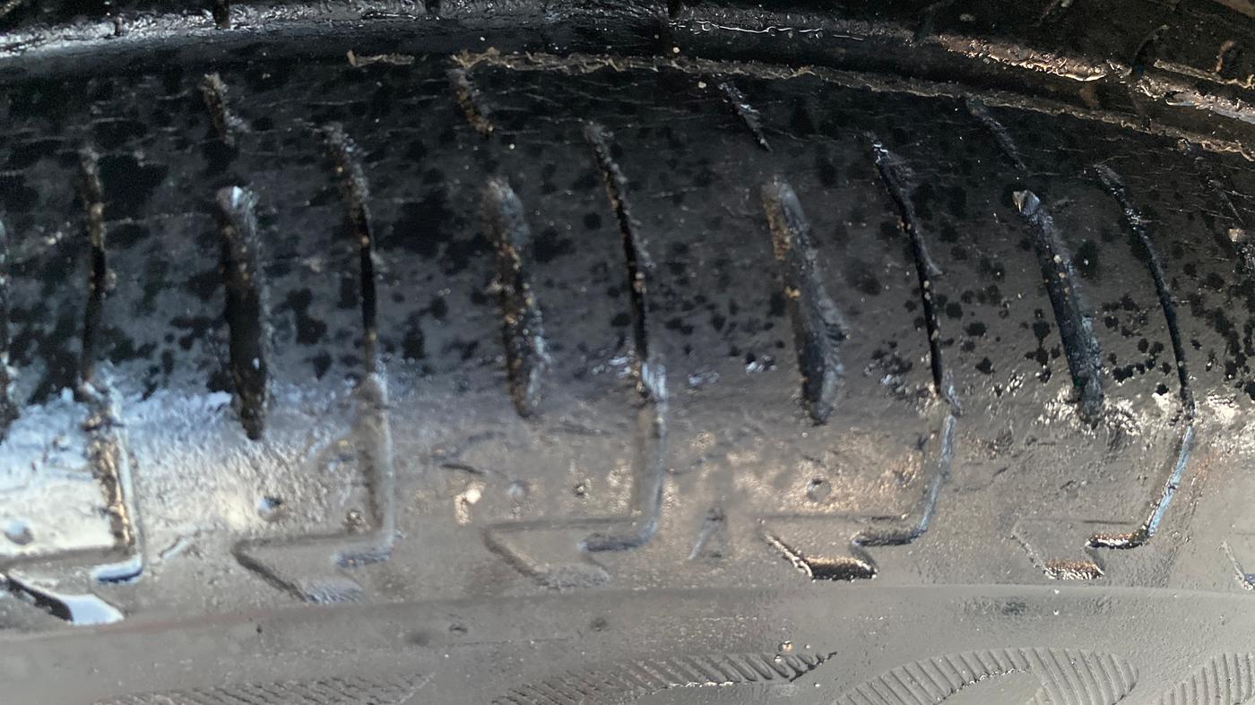 2017 Maruti IGNIS DELTA 1.2, Petrol, Manual, 1,15,909 km, Right Front Tyre Tread