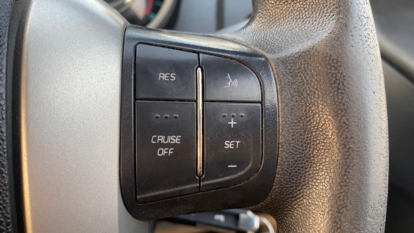 2017 Mahindra XUV500 W6, Diesel, Manual, 1,18,431 km, Adaptive Cruise Control