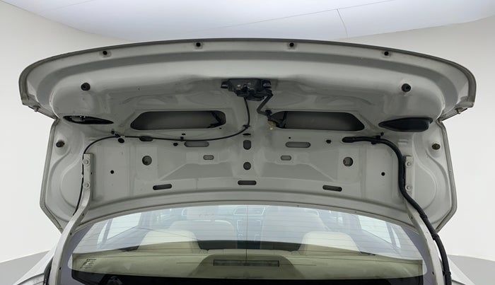 2016 Maruti Ciaz VDI+ SHVS, Diesel, Manual, 79,597 km, Boot Door Open