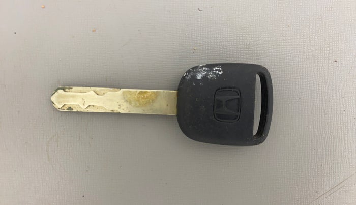 2015 Honda Amaze 1.2L I-VTEC SX, Petrol, Manual, 1,43,226 km, Key Close Up