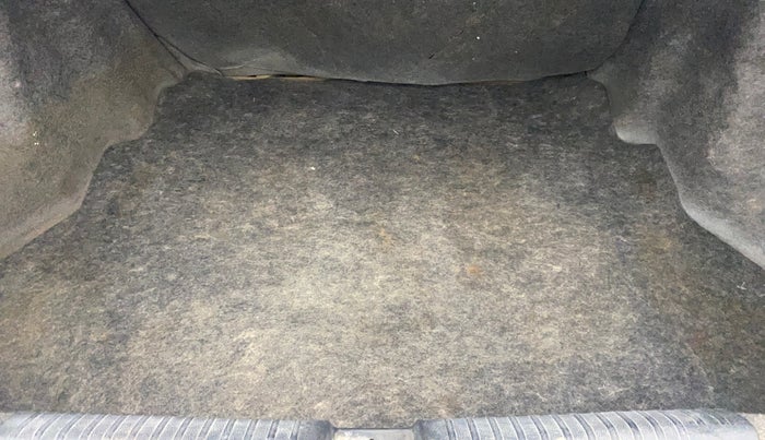 2015 Honda Amaze 1.2L I-VTEC SX, Petrol, Manual, 1,43,226 km, Boot Inside