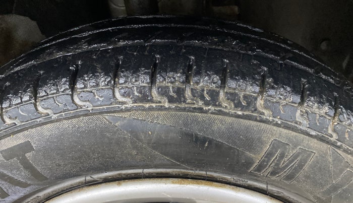 2018 Renault Kwid RXL, CNG, Manual, 40,094 km, Right Front Tyre Tread