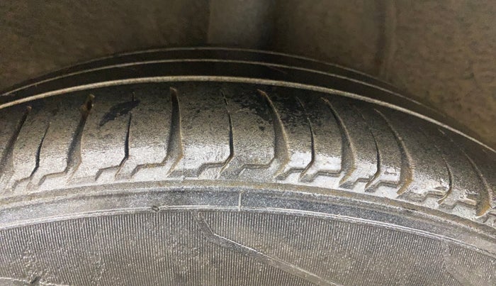 2019 Hyundai GRAND I10 NIOS ASTA 1.2 KAPPA VTVT, Petrol, Manual, 1,05,170 km, Right Rear Tyre Tread