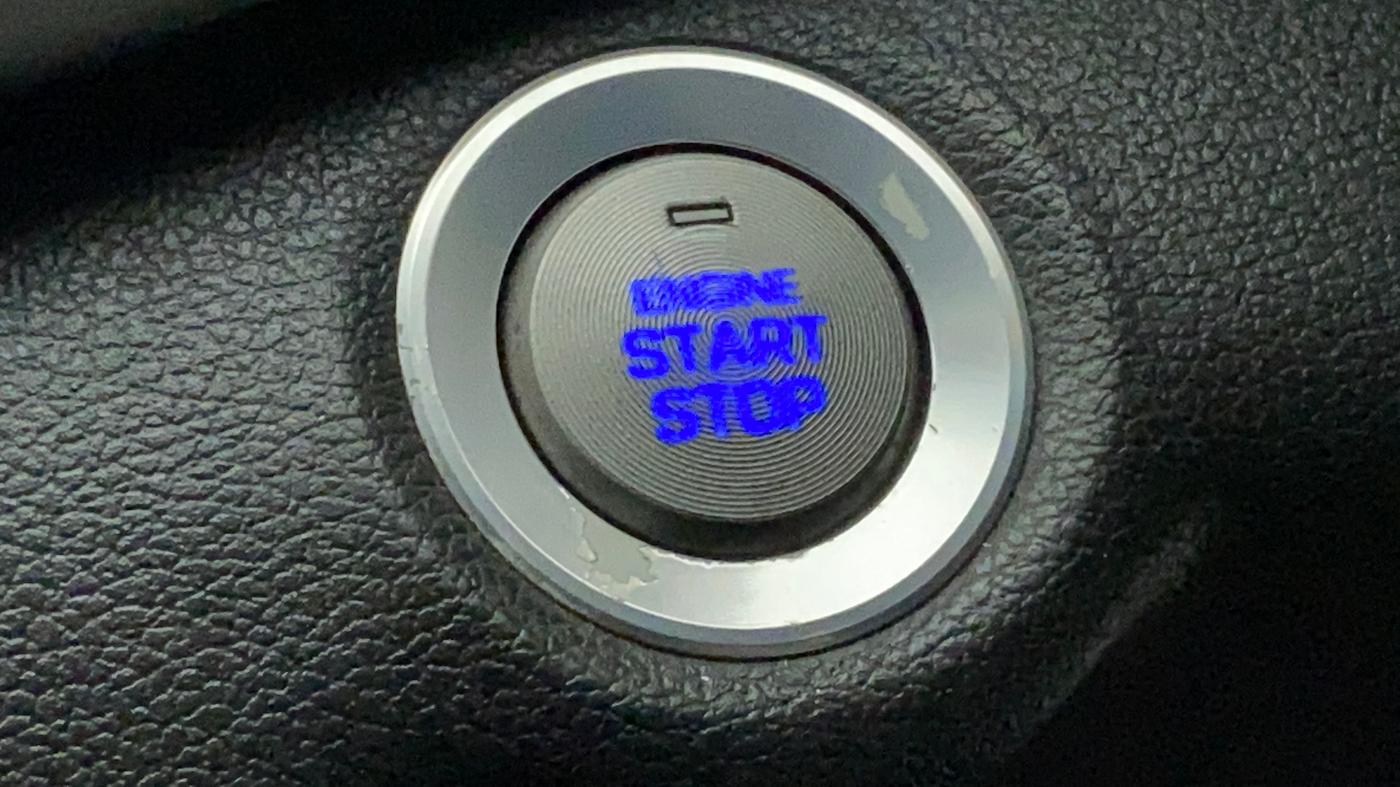 2016 Hyundai New Elantra 2.0 SX AT PETROL, Petrol, Automatic, 75,545 km, Keyless Start/ Stop Button