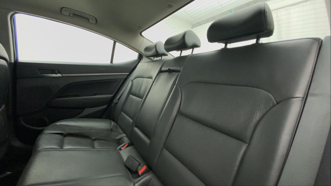2016 Hyundai New Elantra 2.0 SX AT PETROL, Petrol, Automatic, 75,545 km, Right Side Rear Door Cabin