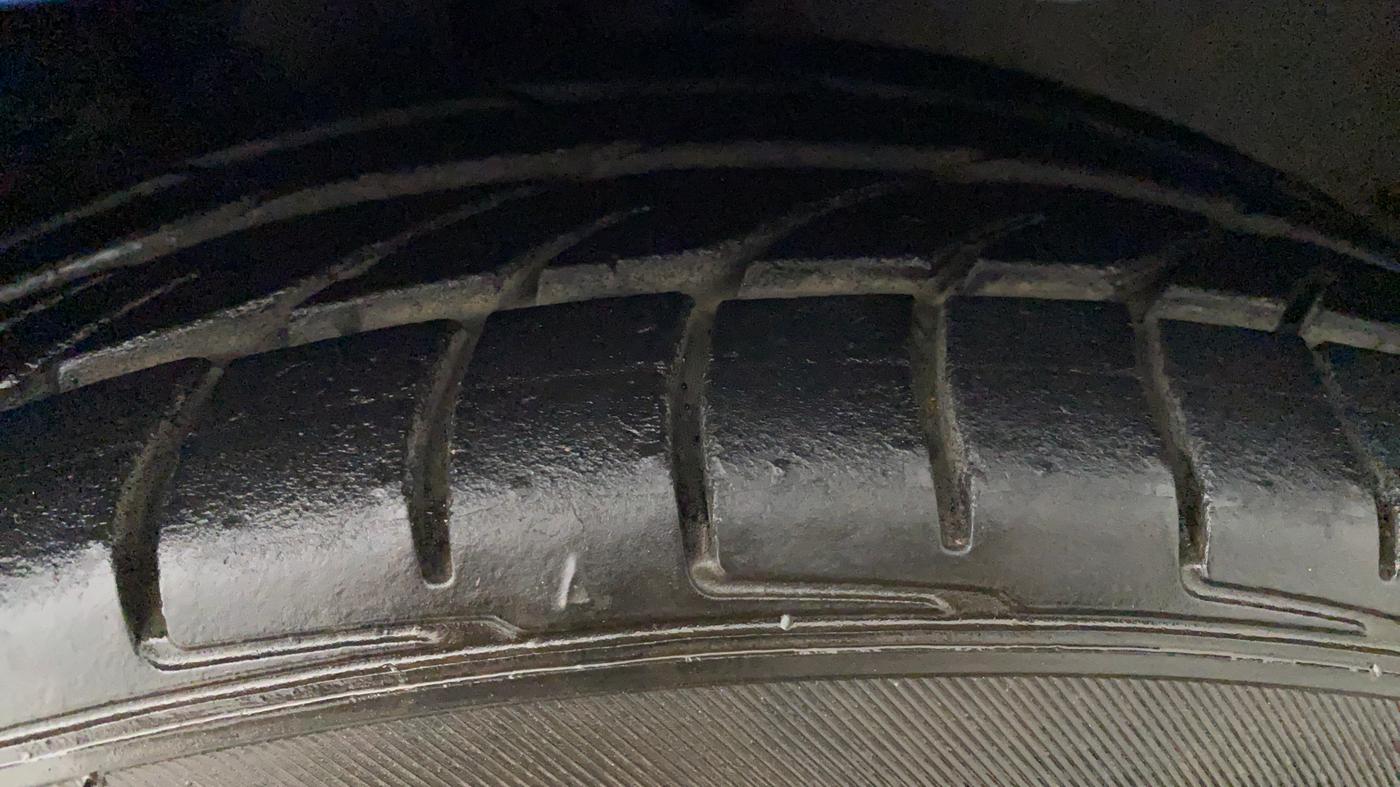 2016 Hyundai New Elantra 2.0 SX AT PETROL, Petrol, Automatic, 75,545 km, Left Rear Tyre Tread